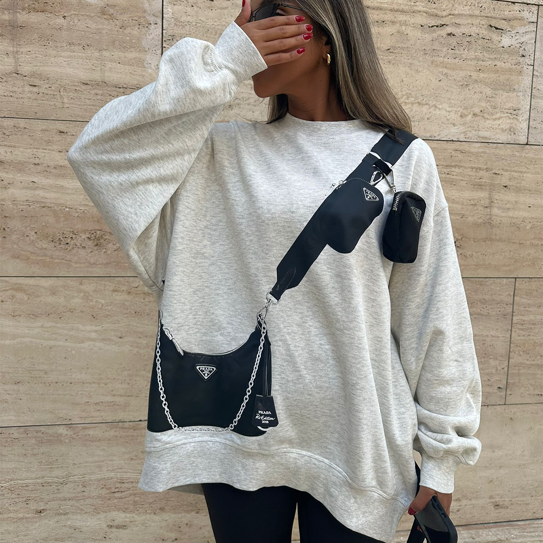 Black moon fancy bag sweater