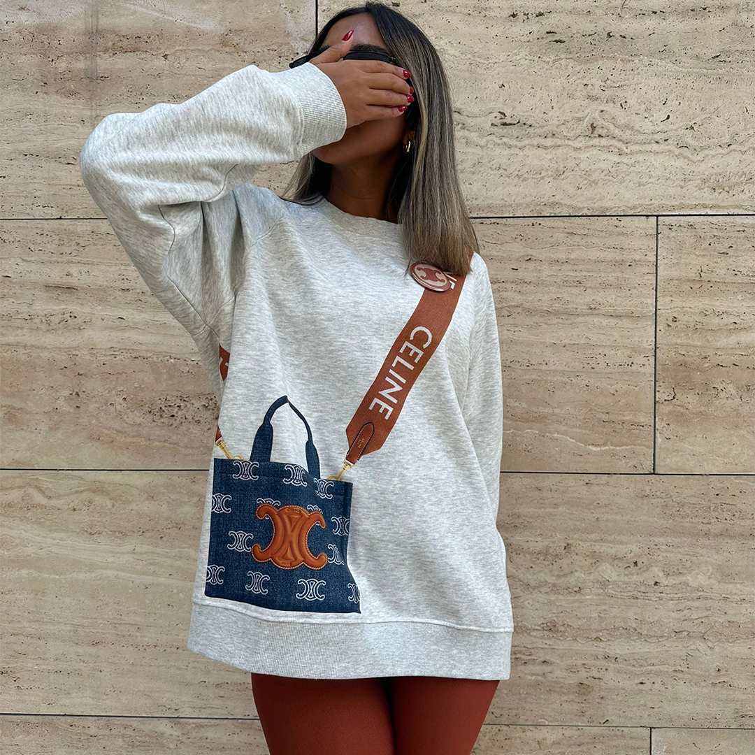 Catchy jeans cross bag sweater